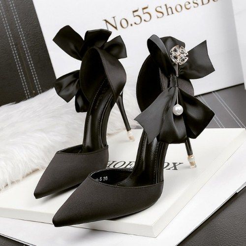 Pointed high heels - Image 2