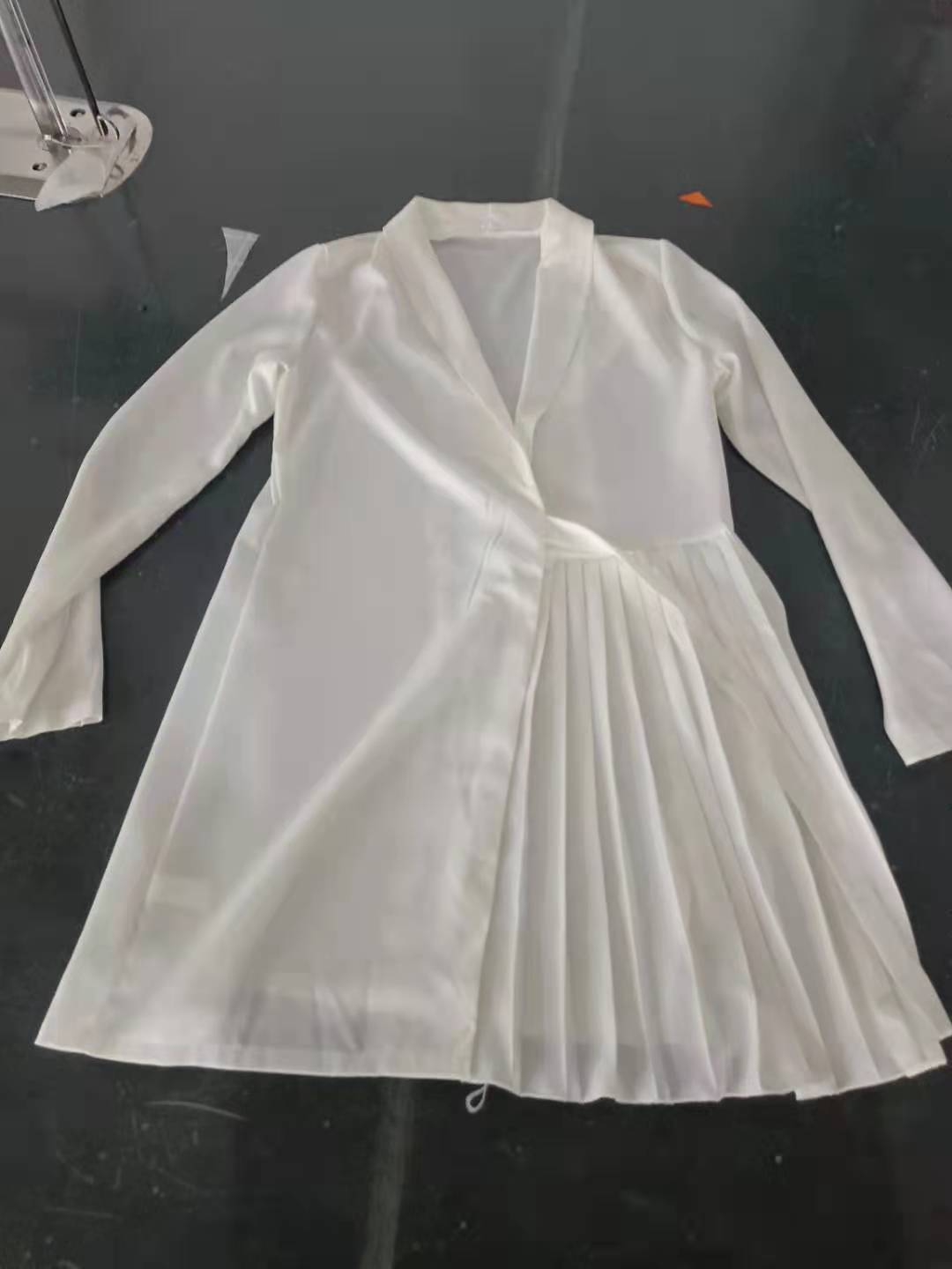 Autumn And Winter New Solid Color Pleated Suit Coat Dress - Image 4
